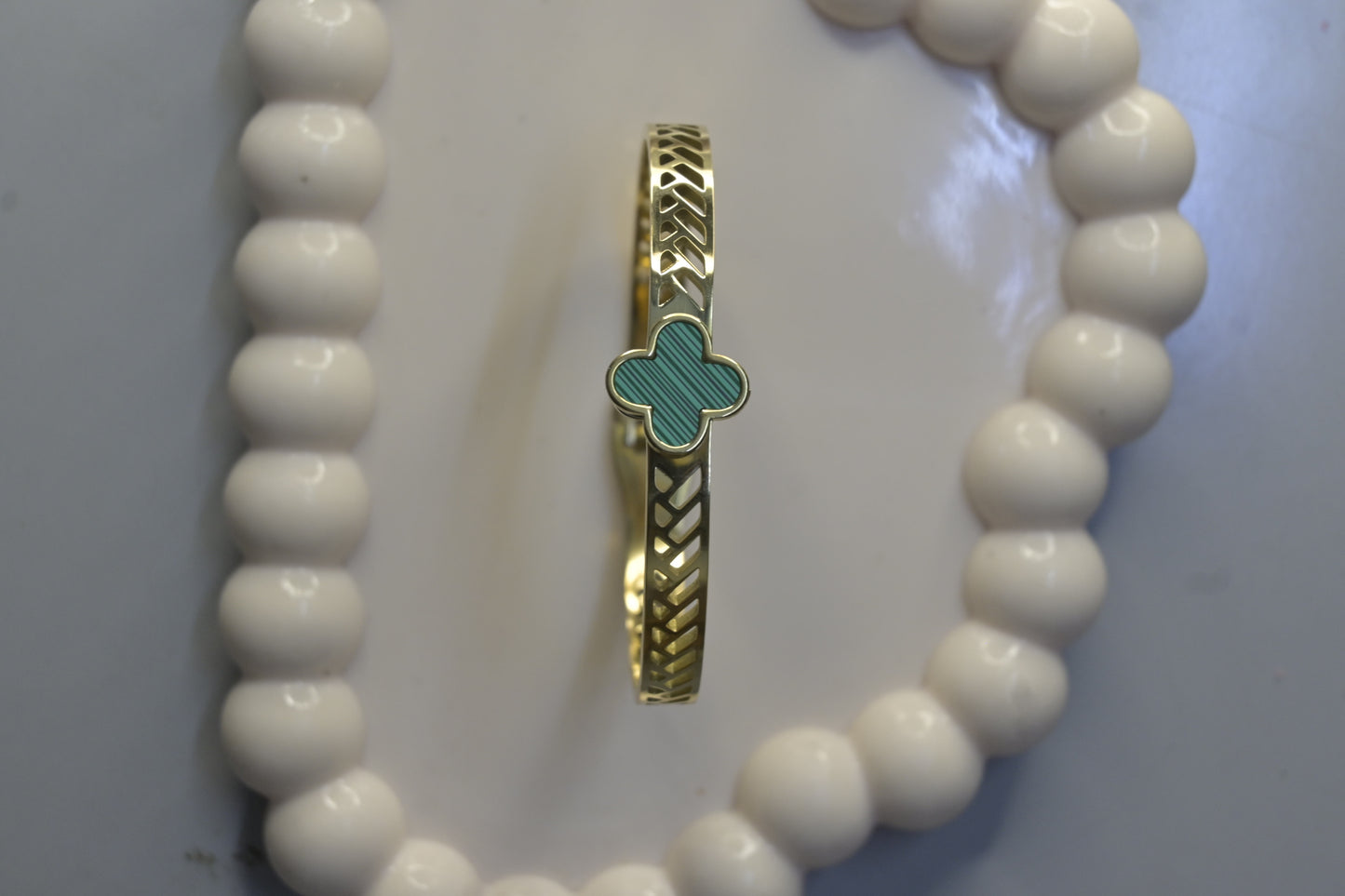 Emerald Clover Lattice