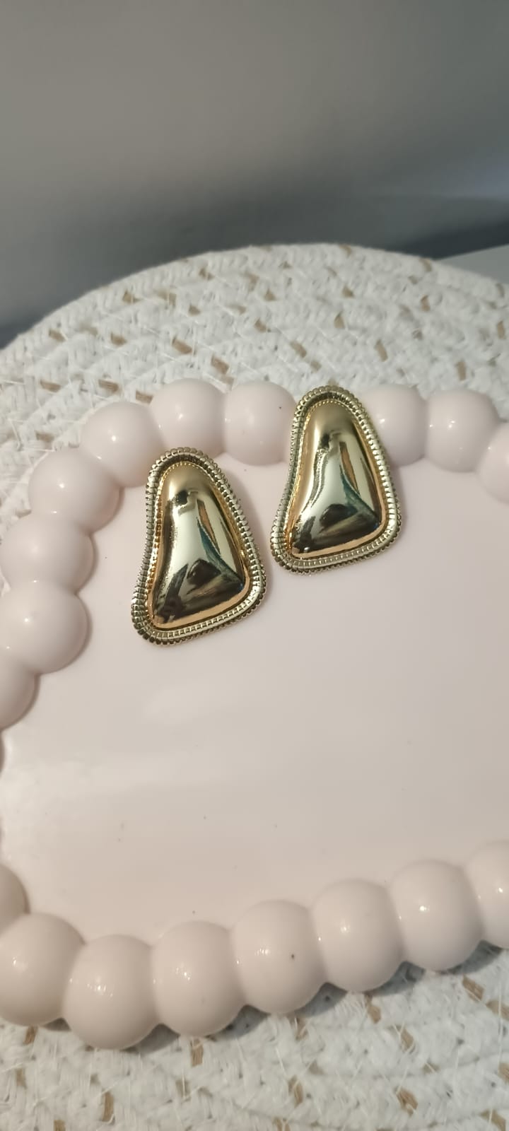 Statement Stud