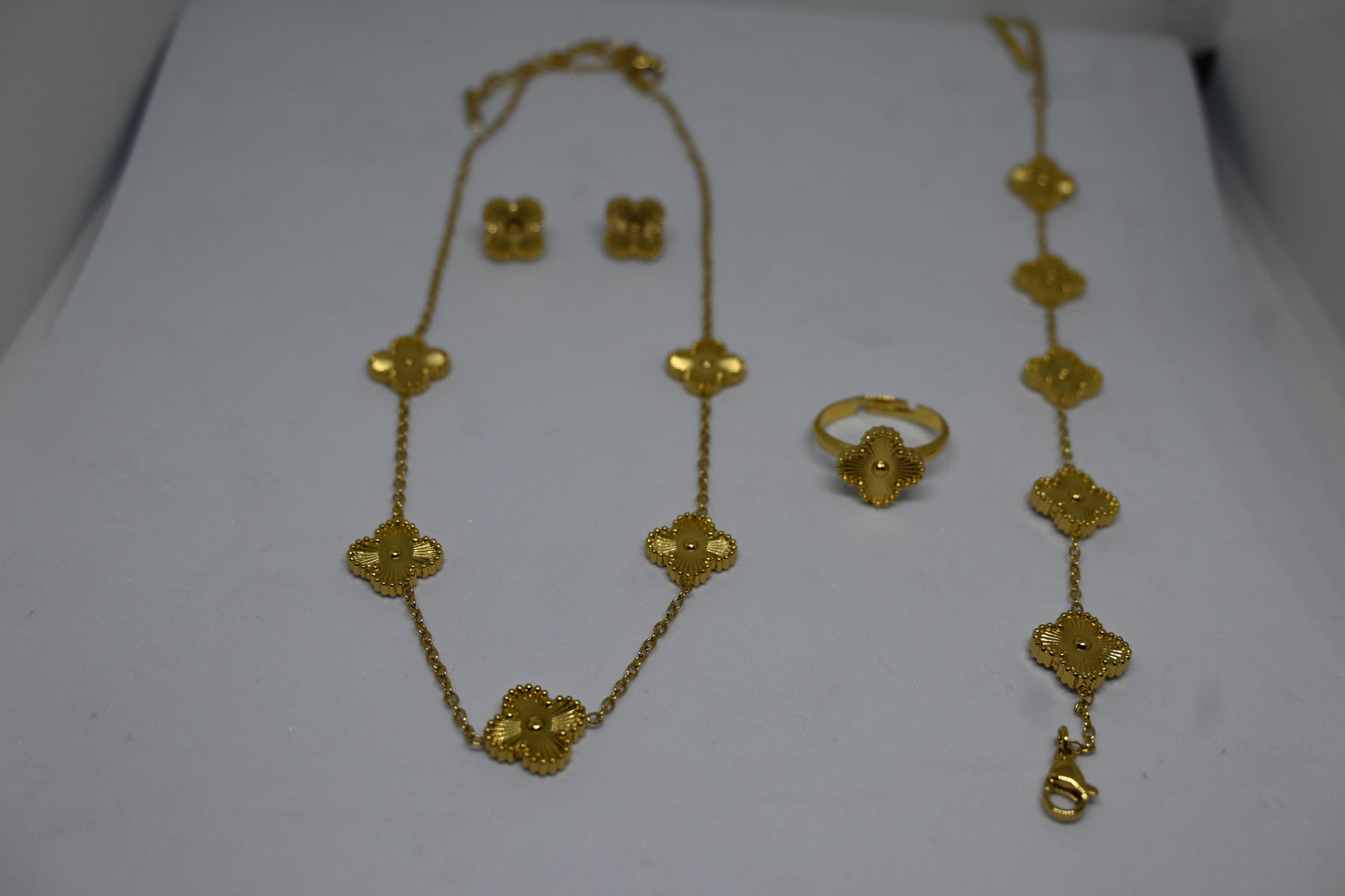 Golden Clover Set Combo