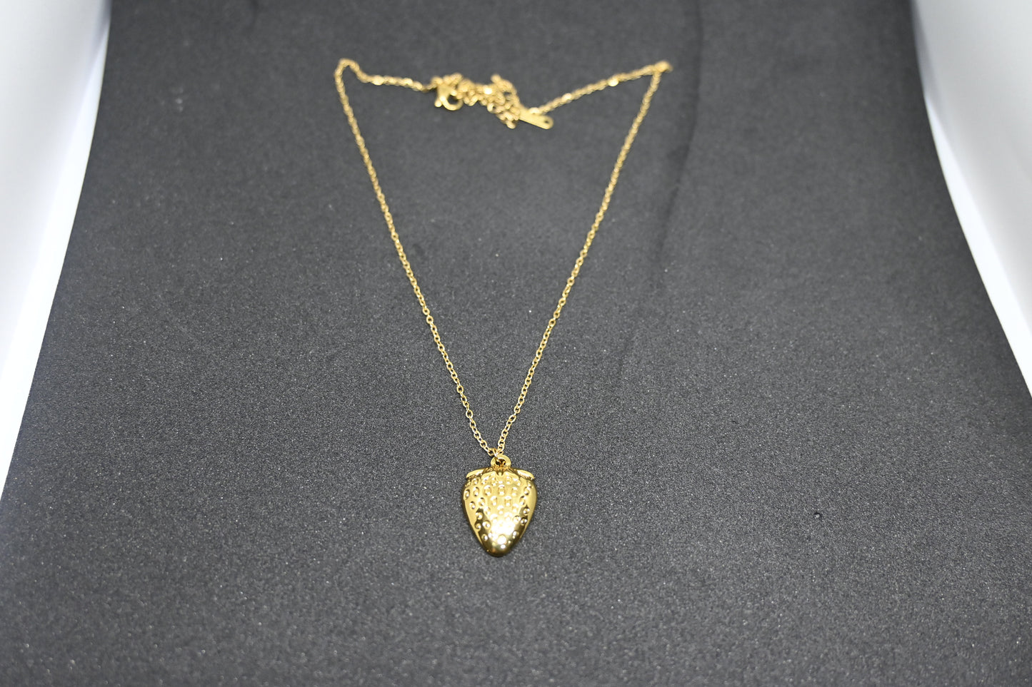 Strawberry Chain